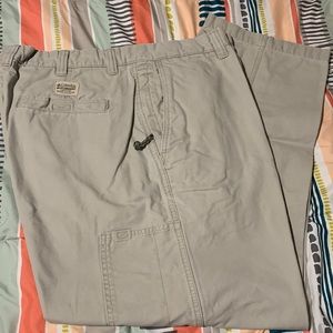 Columbia size 38 x 30 cargo pant, bundle 2 pr, offer $20.  I’ll accept!